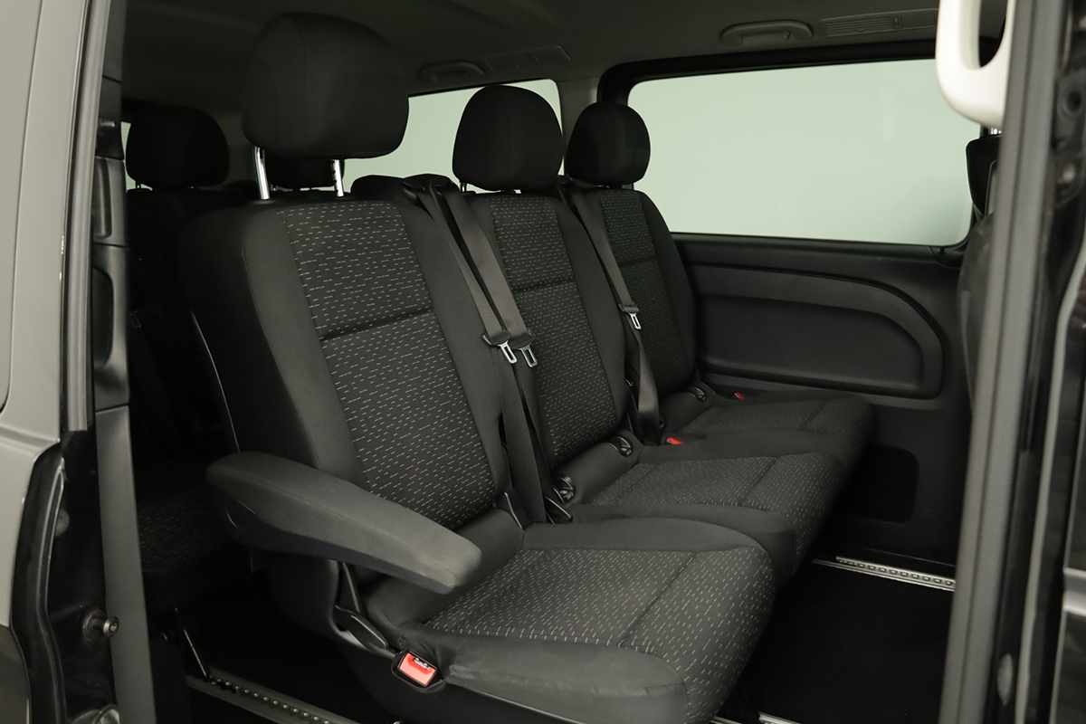 mercedes-benz-vito-tourer-2023-diesel-1950cc