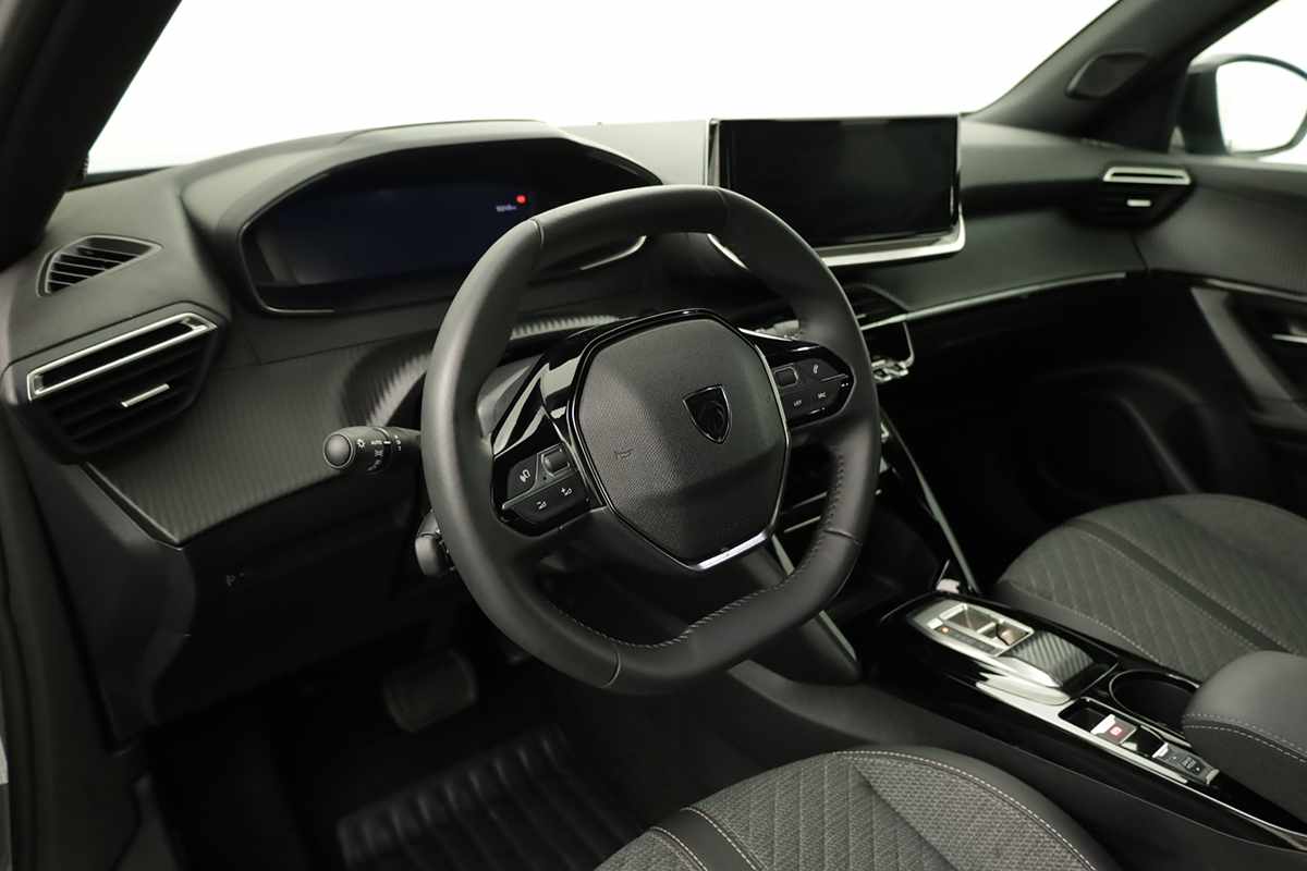 peugeot-e-2008-2025-eletrico-0cc