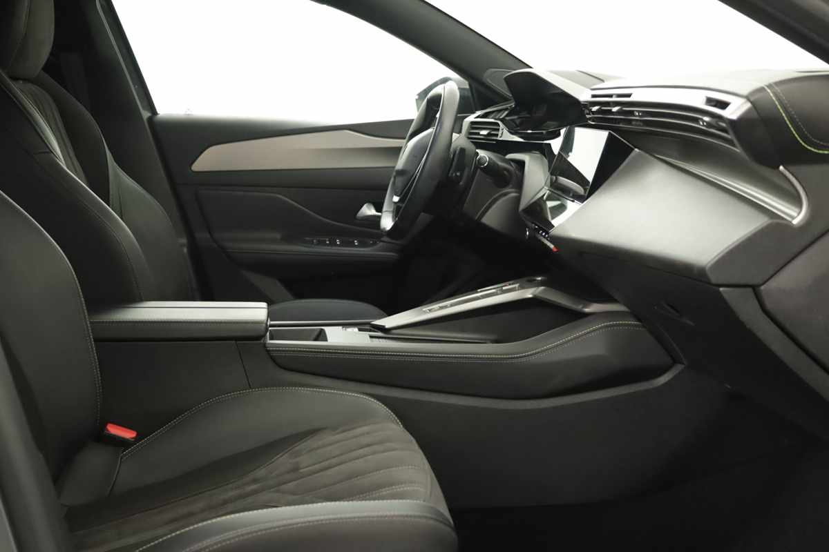 peugeot-408-2024-gasolina-1199cc