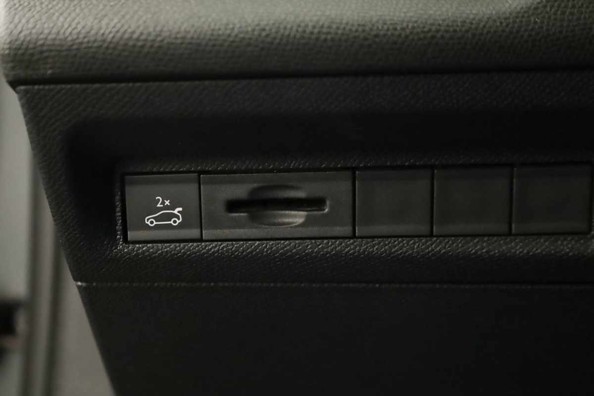 peugeot-408-2024-gasolina-1199cc