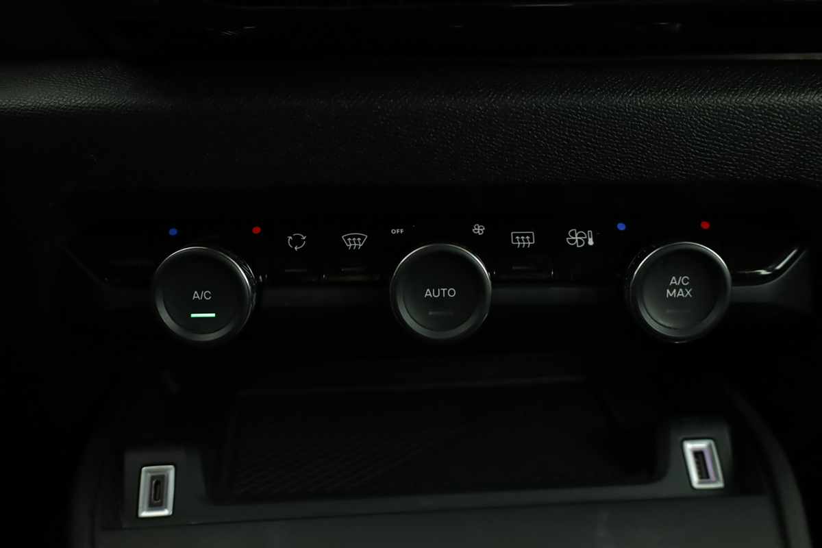 citroen-c4-2024-gasolina-1199cc