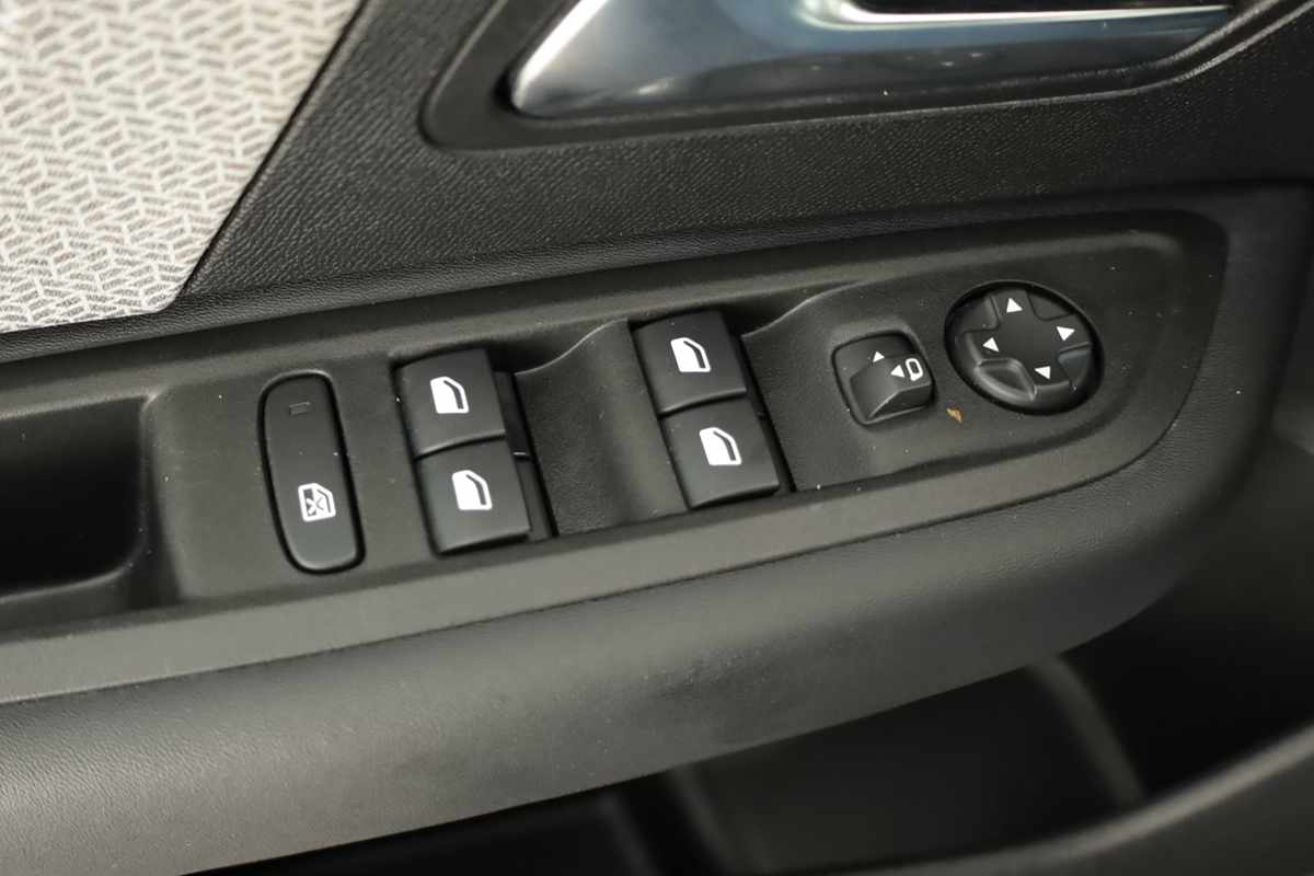citroen-c4-2024-gasolina-1199cc