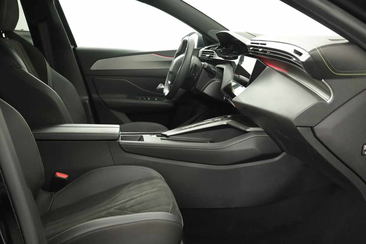 peugeot-308-2024-gasolina-1199cc