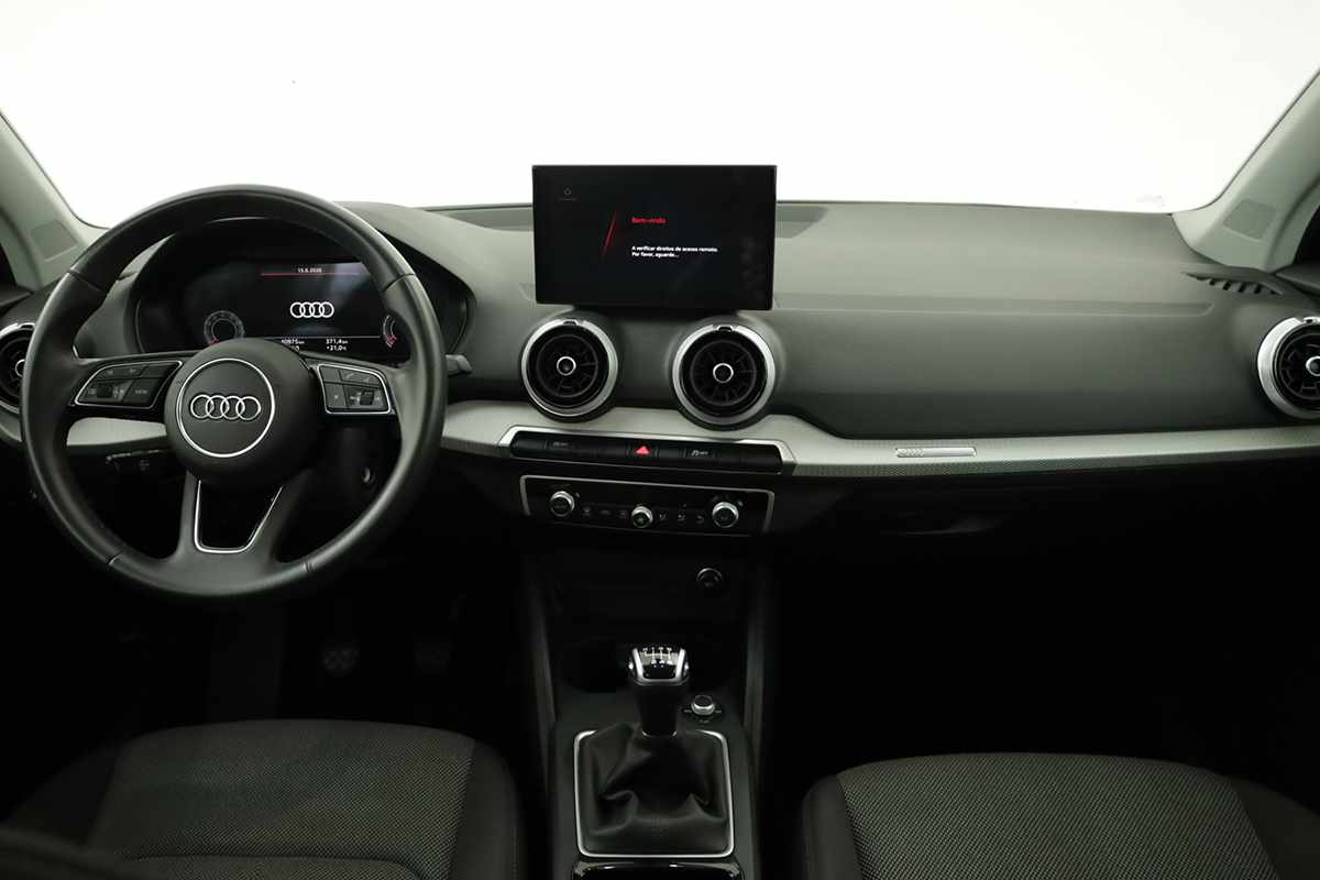 audi-q2-2025-gasolina-999cc