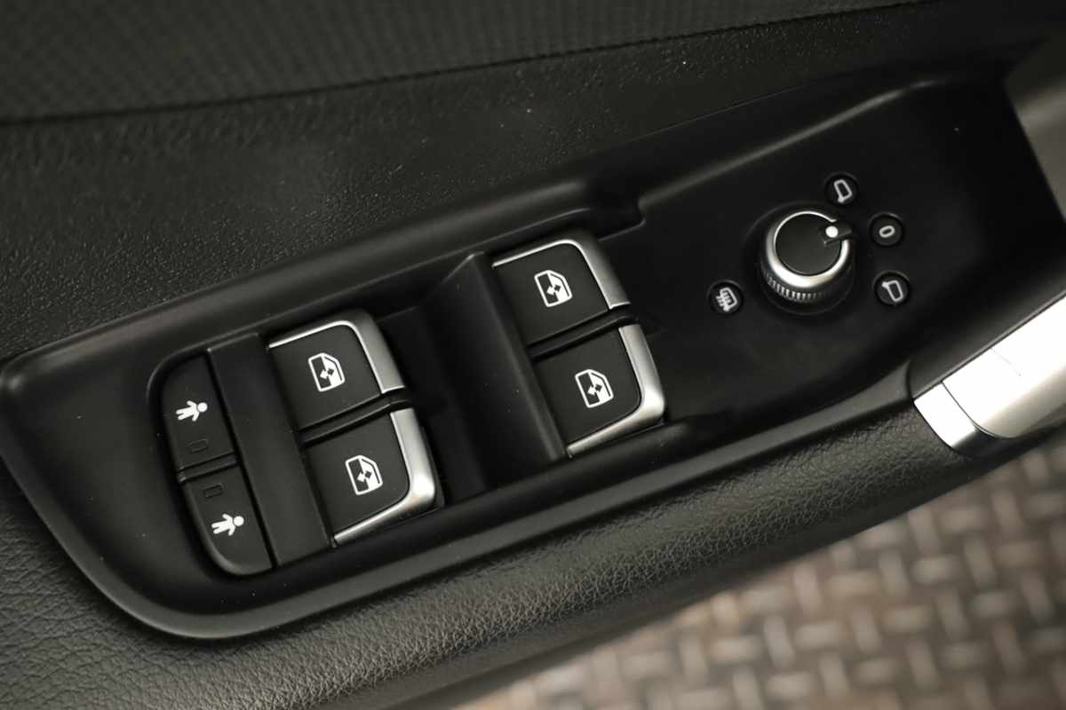 audi-q2-2025-gasolina-999cc