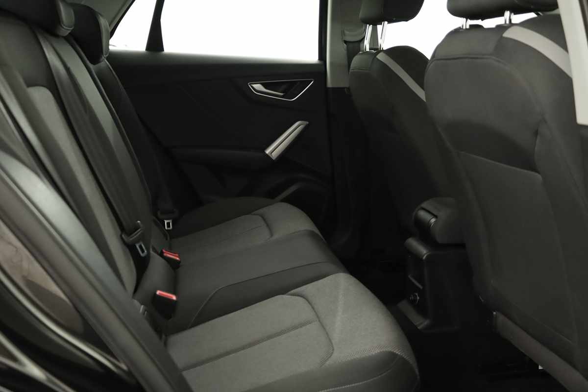 audi-q2-2025-gasolina-999cc