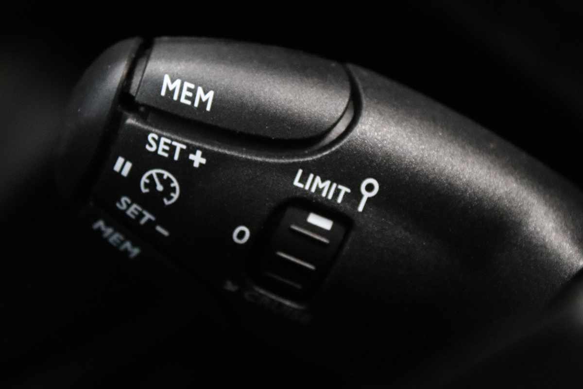 peugeot-2008-2024-gasolina-1199cc
