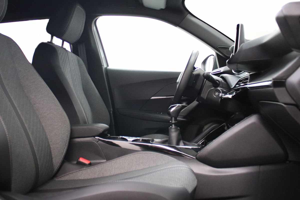 peugeot-2008-2024-gasolina-1199cc