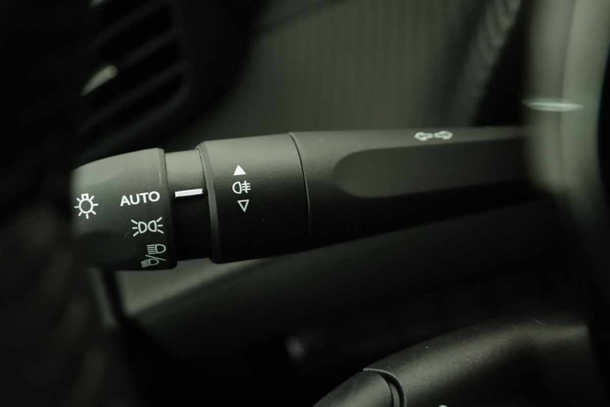 peugeot-e-208-2025-eletrico-0cc