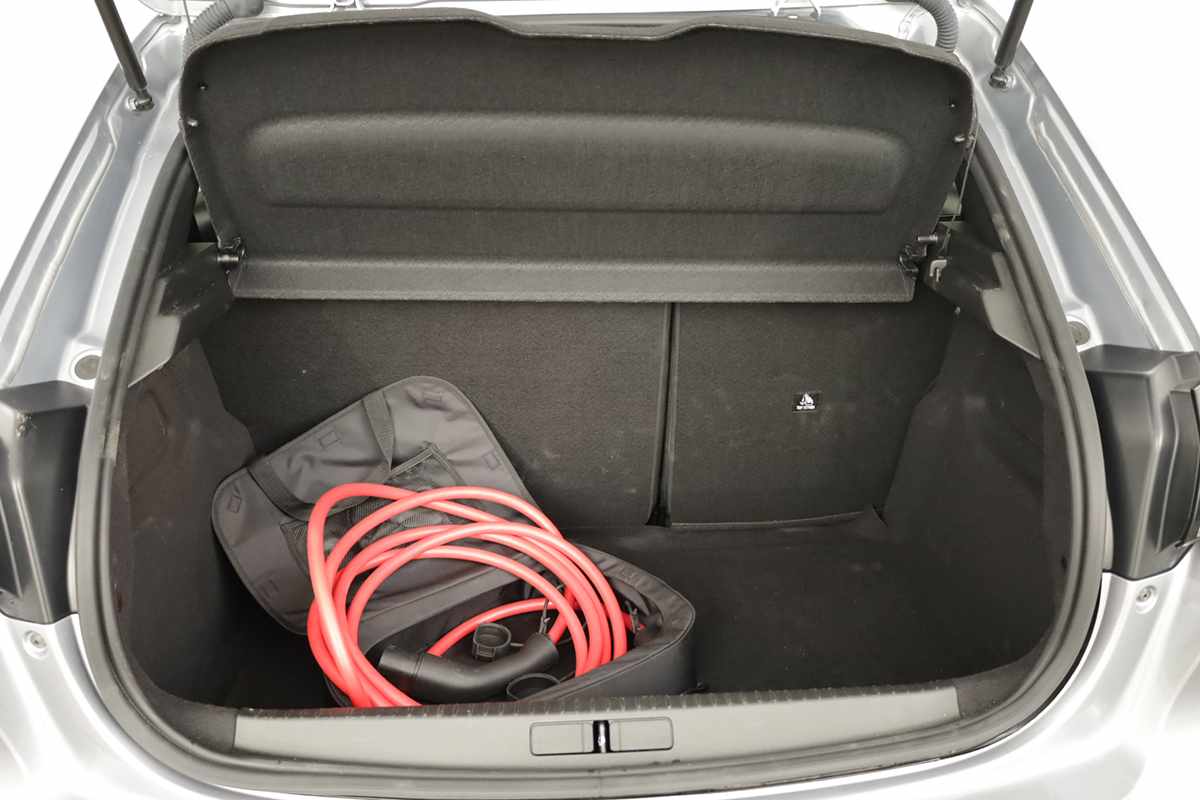 peugeot-e-208-2025-eletrico-0cc