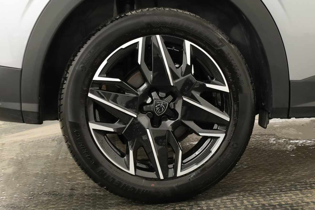 peugeot-3008-2025-gasolina-1199cc