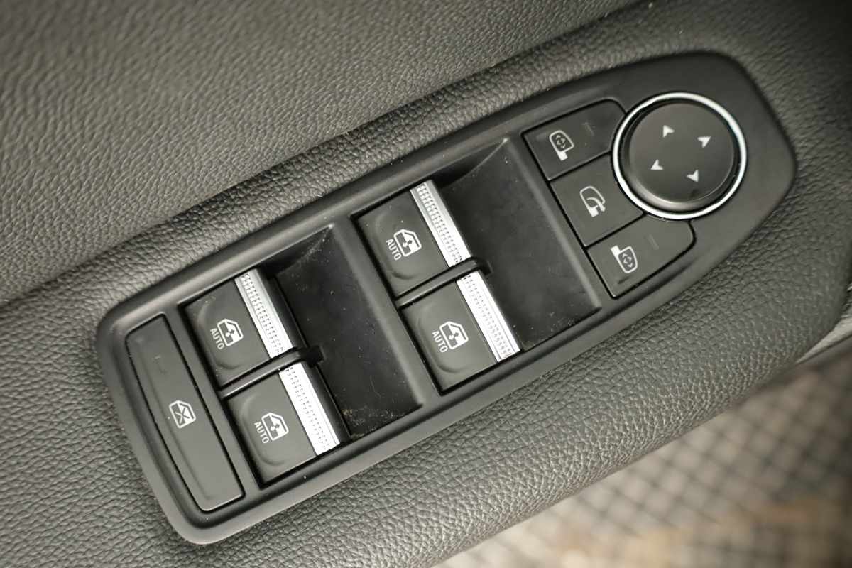 renault-captur-2024-gasolina-999cc