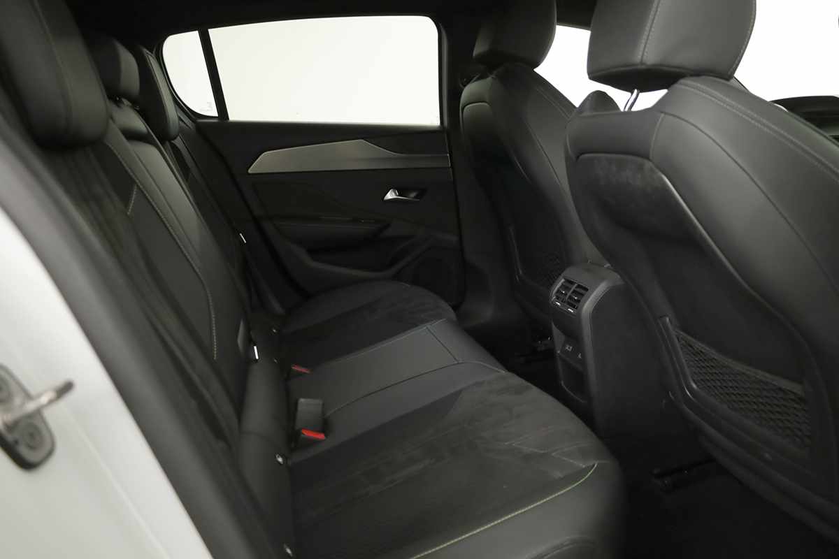 peugeot-308-2024-gasolina-1199cc