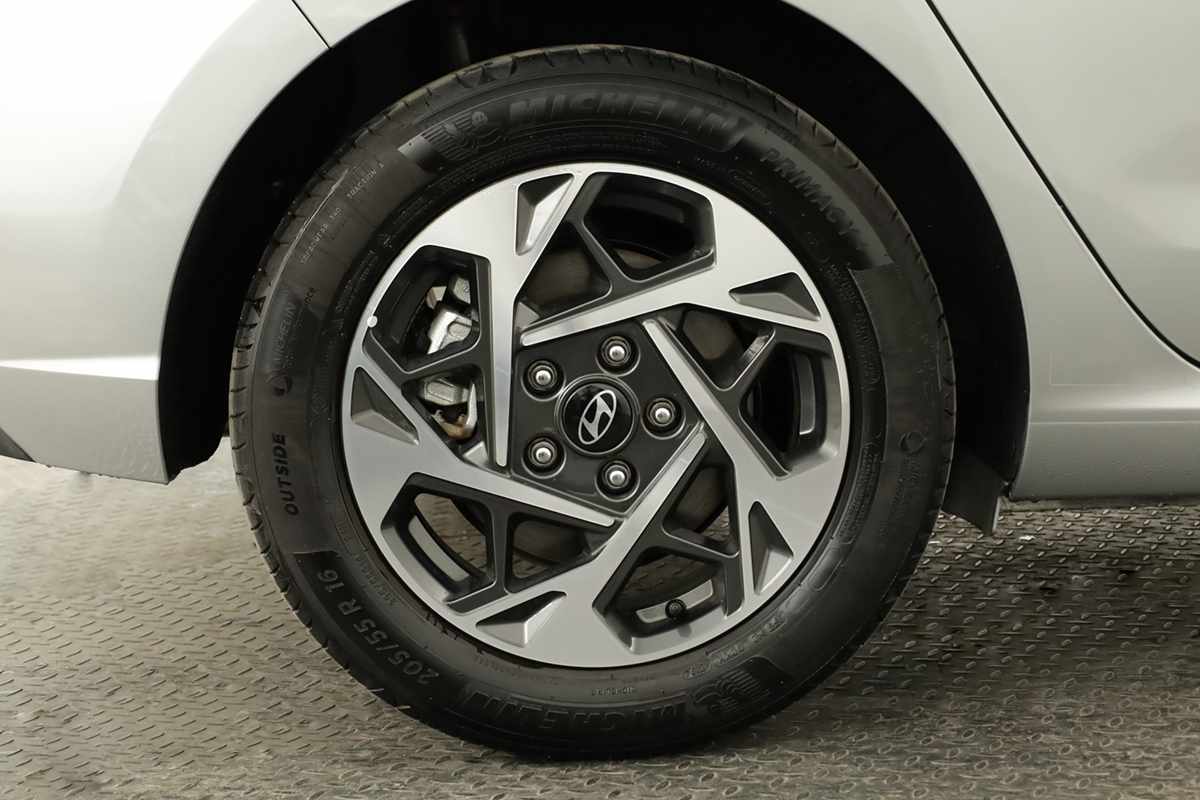 hyundai-i30-2025-gasolina-998cc