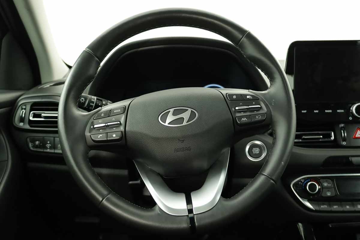 hyundai-i30-2025-gasolina-998cc