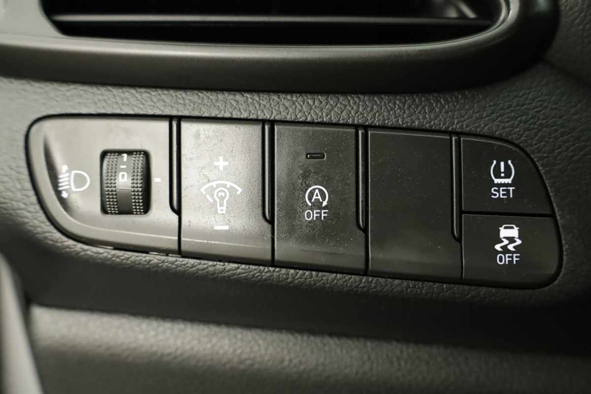 hyundai-i30-2025-gasolina-998cc