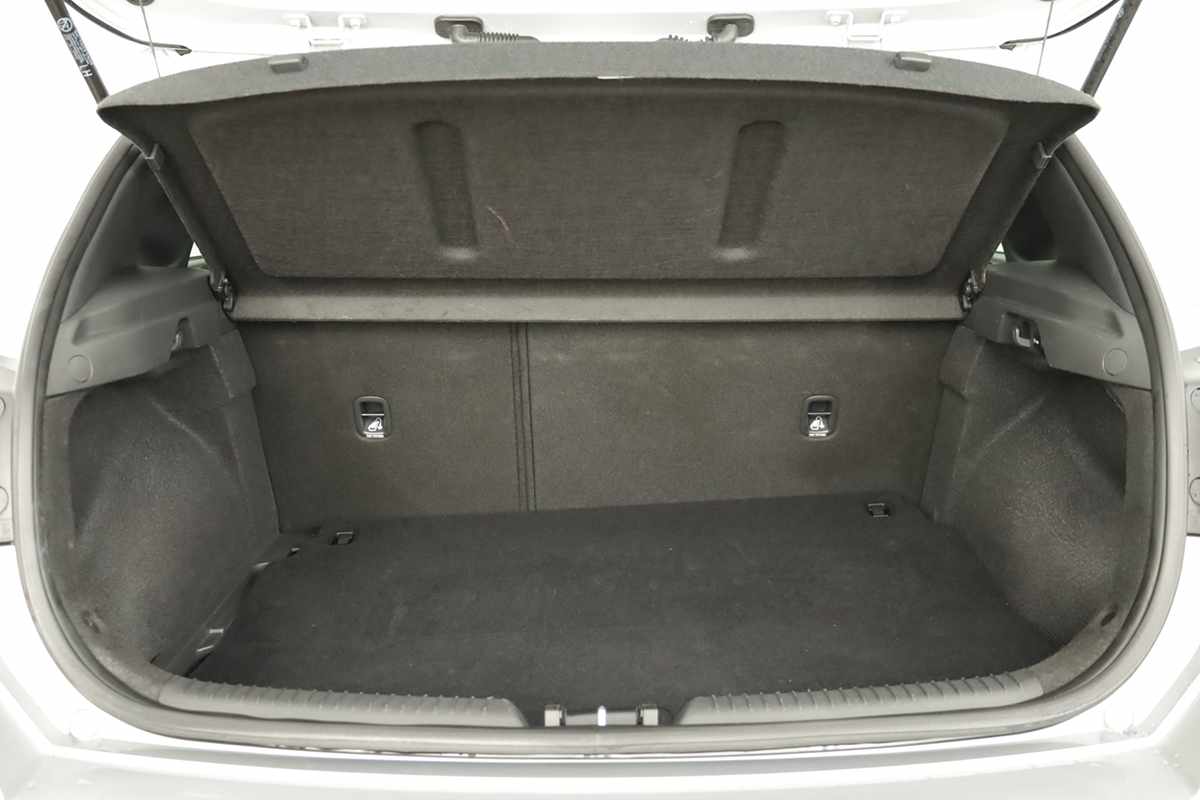 hyundai-i30-2025-gasolina-998cc
