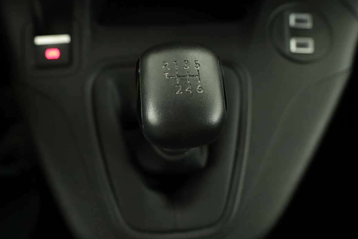 opel-combo-2024-diesel-1499cc