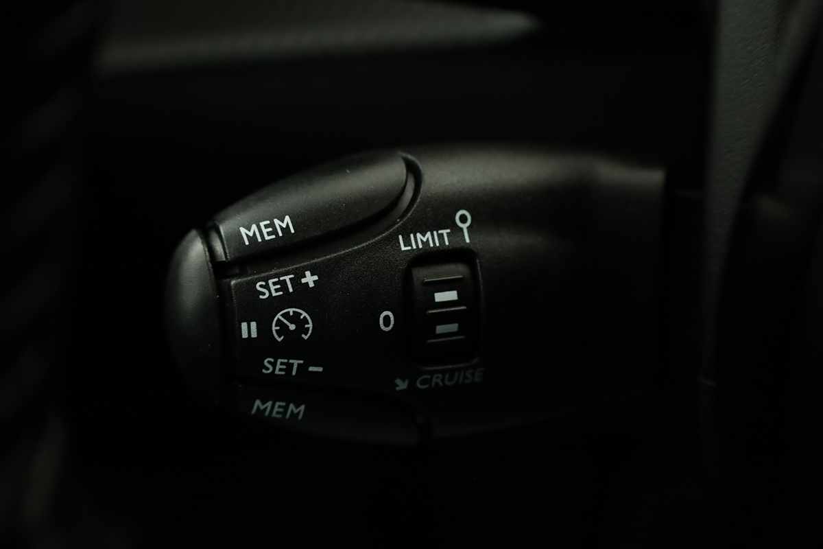 peugeot-2008-2025-gasolina-1199cc