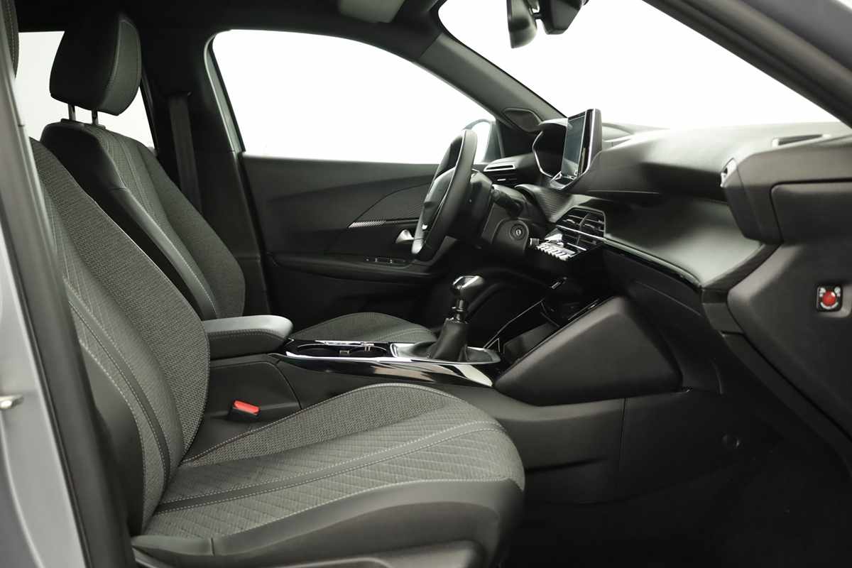 peugeot-2008-2025-gasolina-1199cc