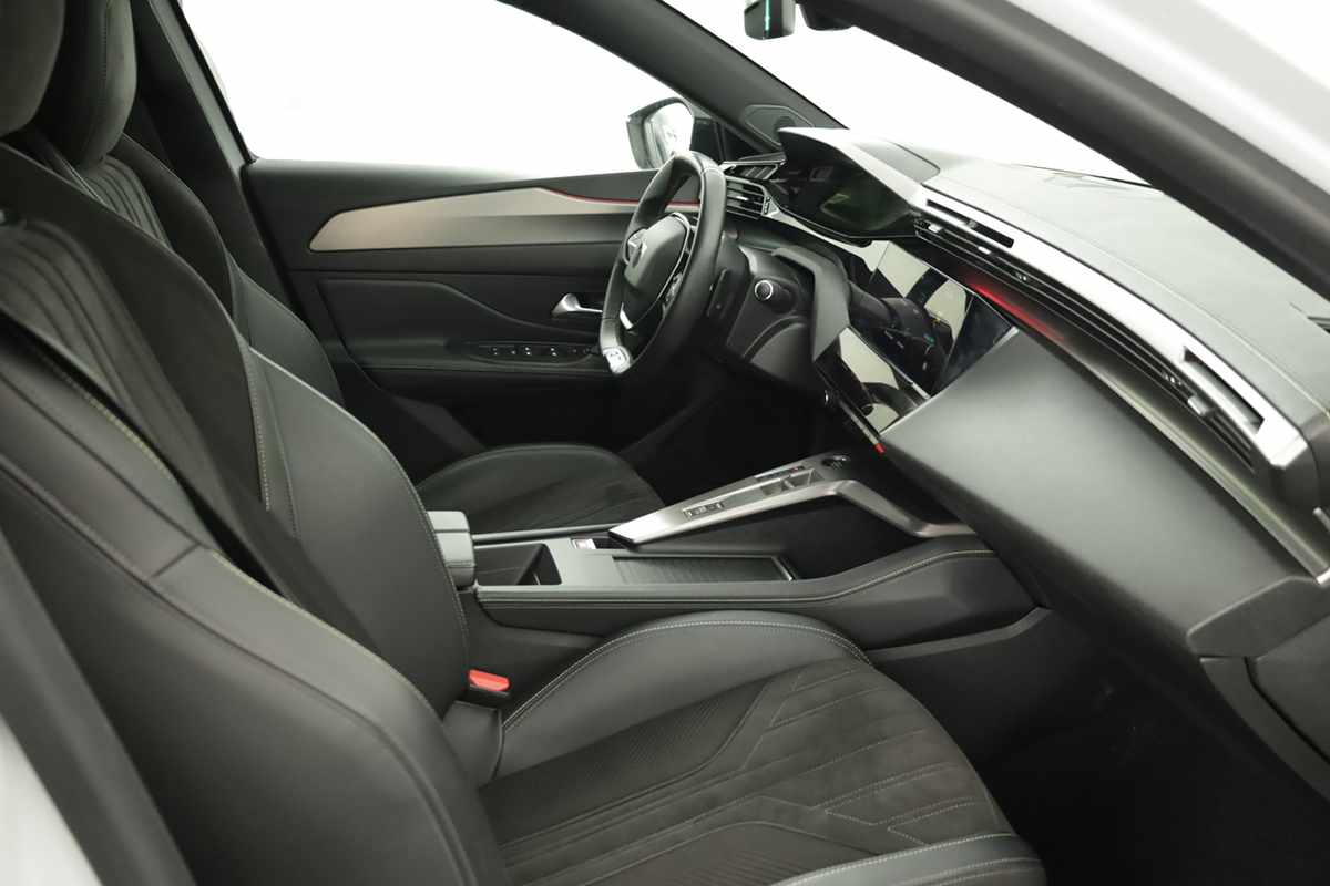 peugeot-308-2024-gasolina-1199cc