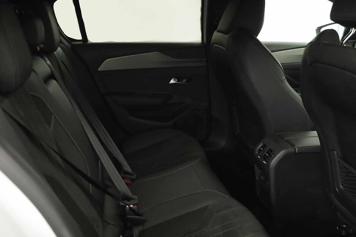 peugeot-308-2024-gasolina-1199cc
