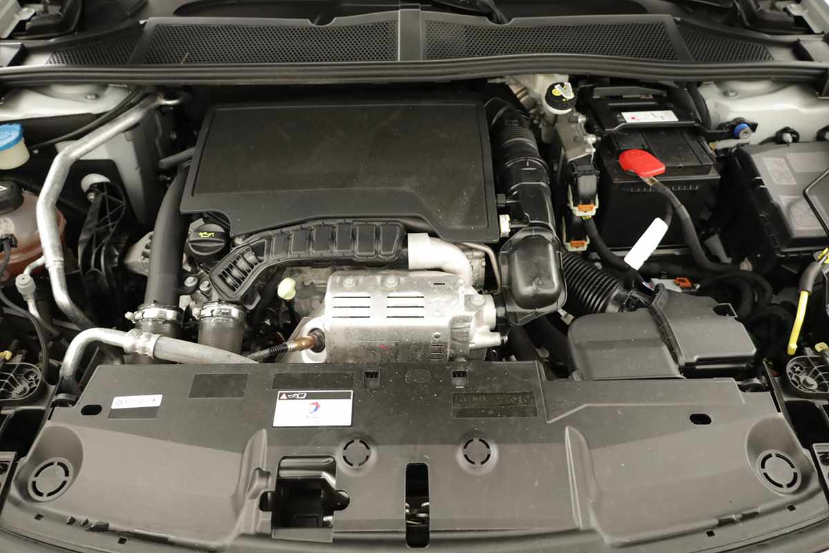 peugeot-308-2024-gasolina-1199cc