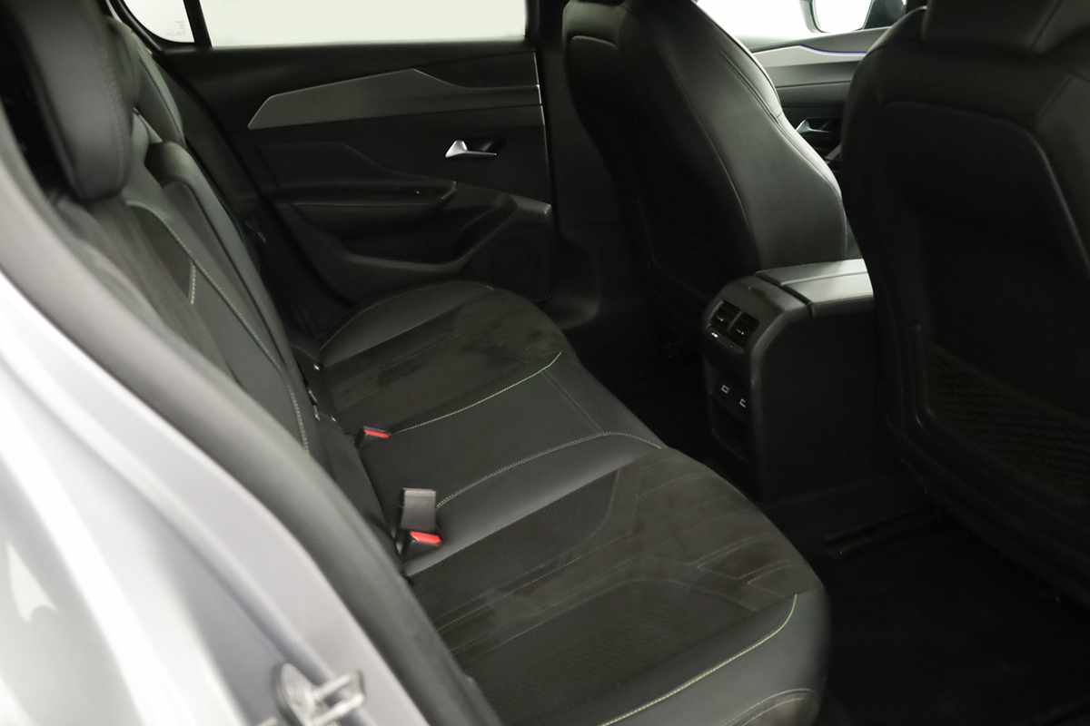 peugeot-308-2024-gasolina-1199cc