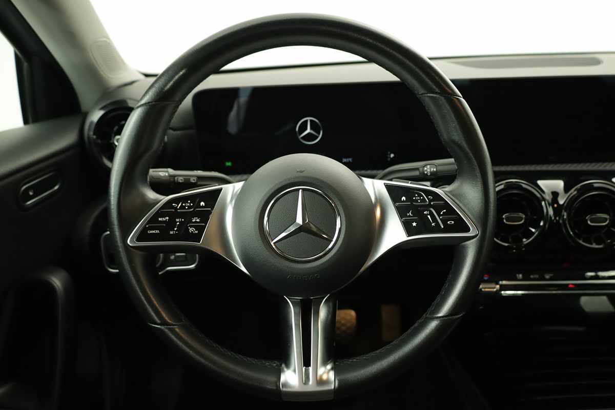 mercedes-benz-classe-a-2024-gasolina-1332cc