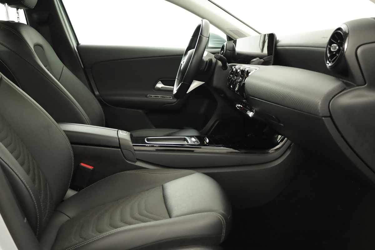 mercedes-benz-classe-a-2024-gasolina-1332cc