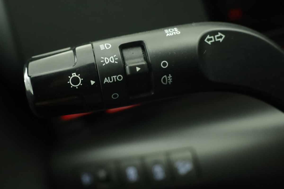 hyundai-kauai-2023-gasolina-998cc