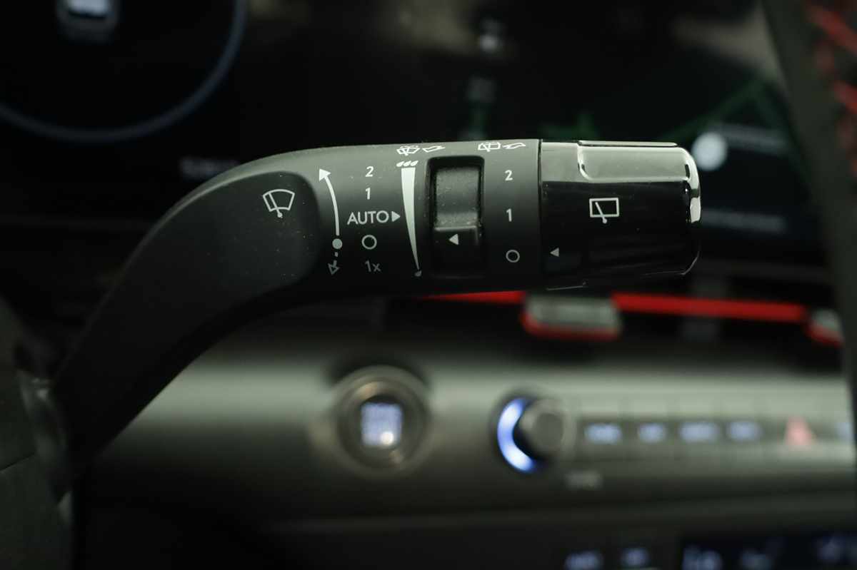 hyundai-kauai-2023-gasolina-998cc