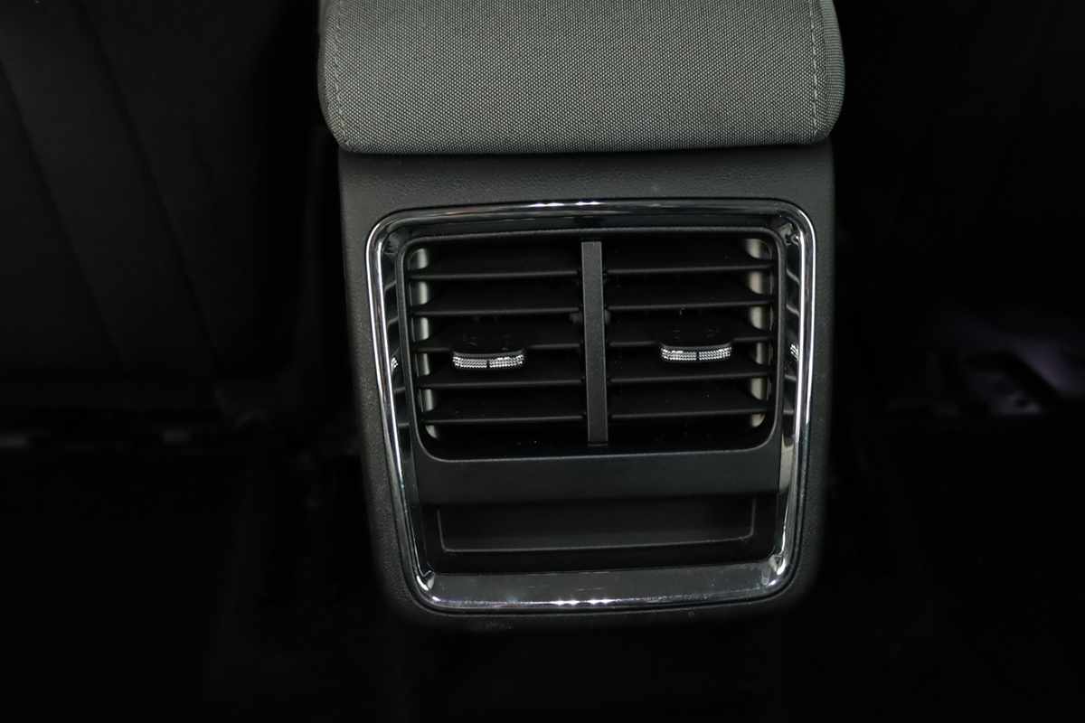 skoda-enyaq-2023-eletrico-0cc