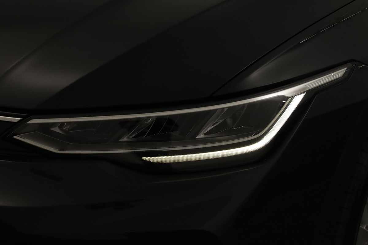 volkswagen-golf-2025-hibrido-a-gasolina-1498cc