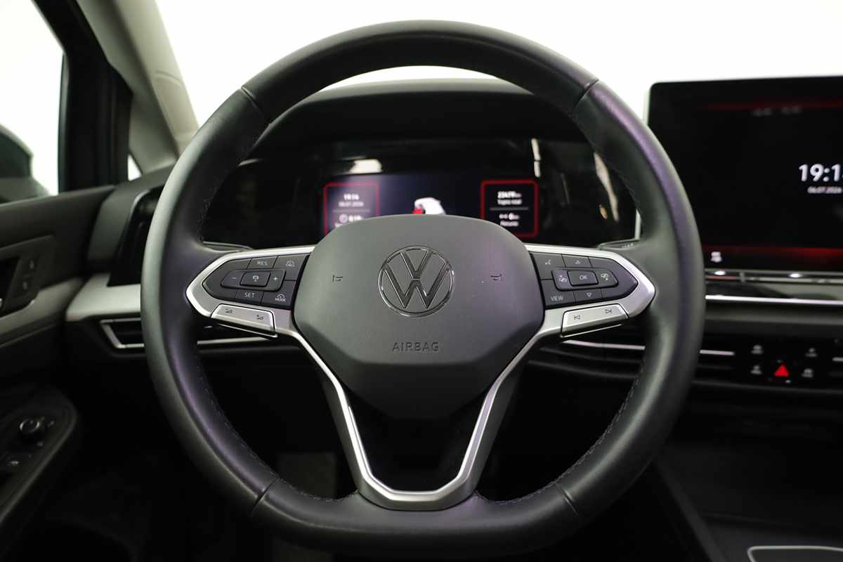 volkswagen-golf-2025-hibrido-a-gasolina-1498cc