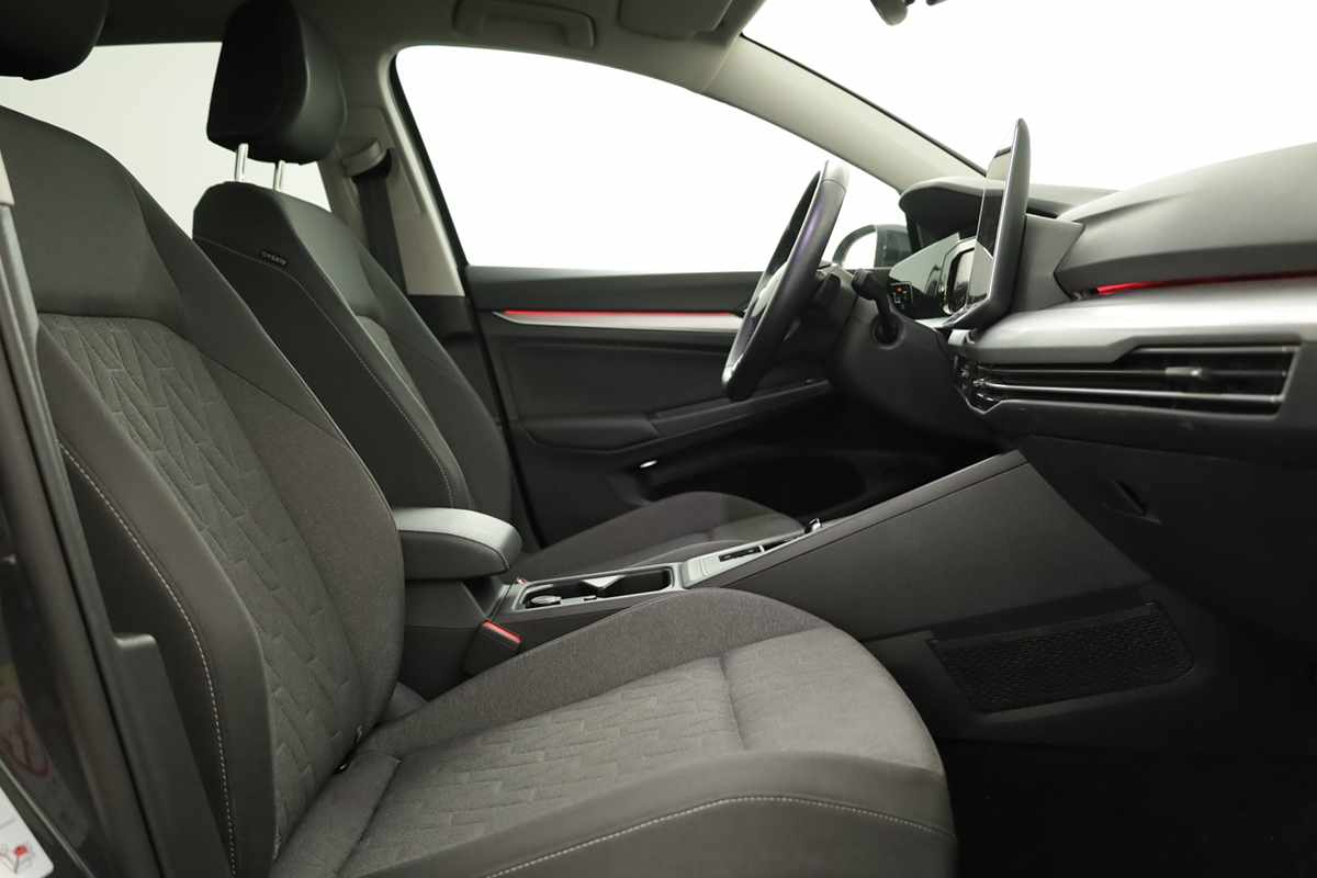 volkswagen-golf-2025-hibrido-a-gasolina-1498cc