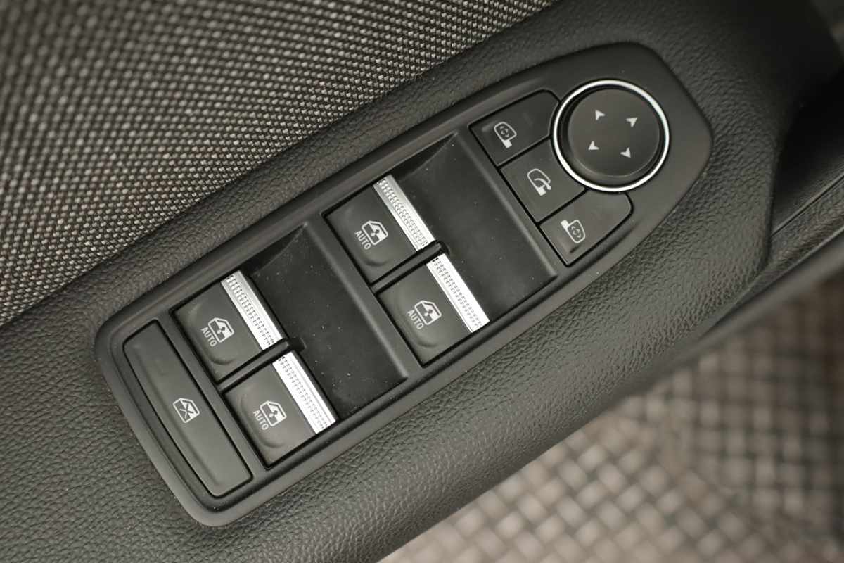 renault-captur-2024-gasolina-999cc