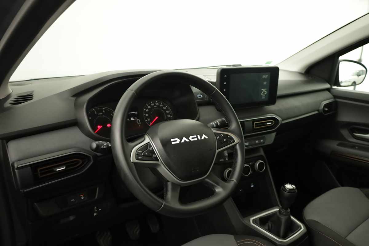 dacia-sandero-2025-gasolina-999cc