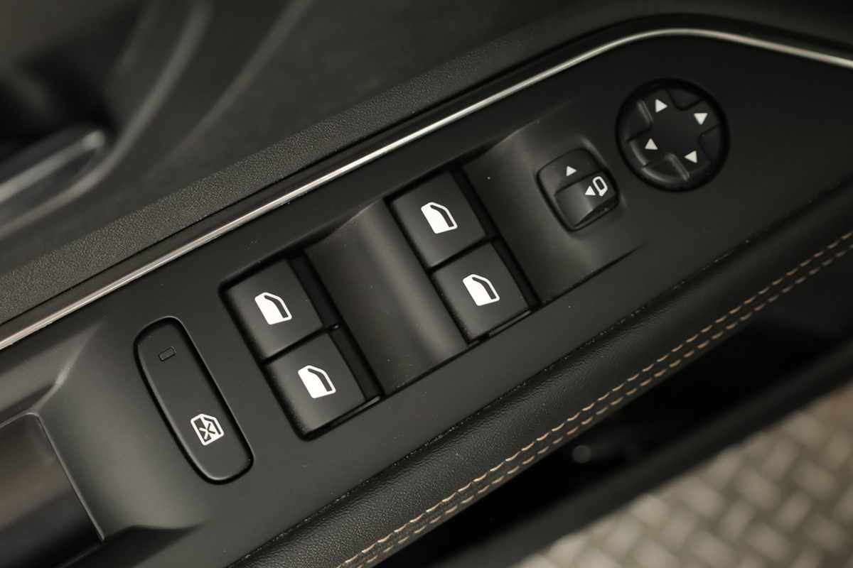 peugeot-3008-2024-gasolina-1199cc