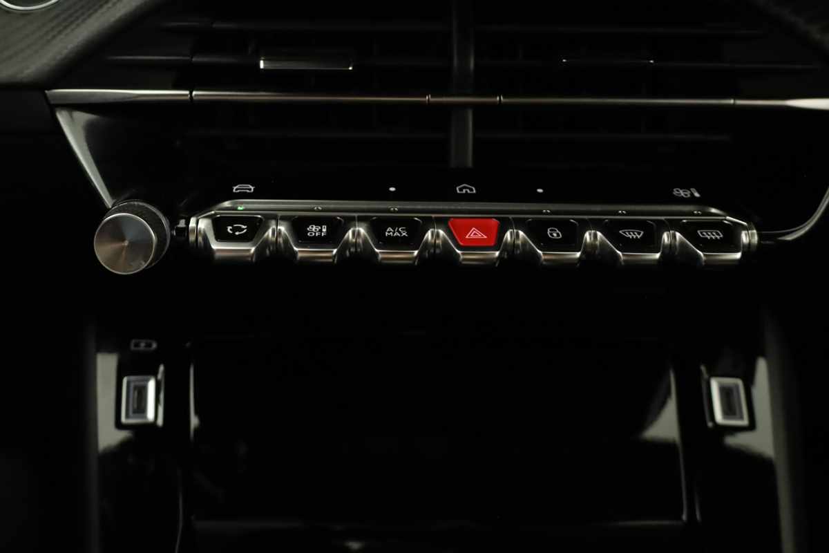 peugeot-e-2008-2024-eletrico-0cc