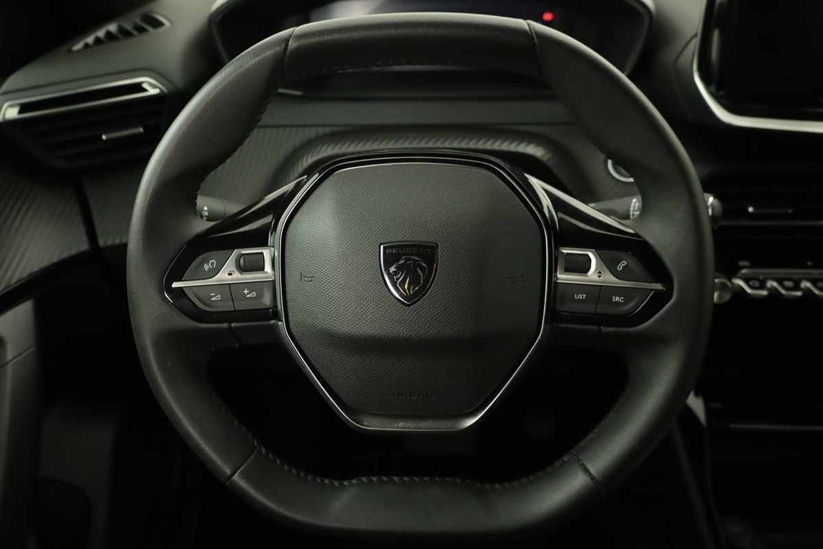 peugeot-e-2008-2024-eletrico-0cc