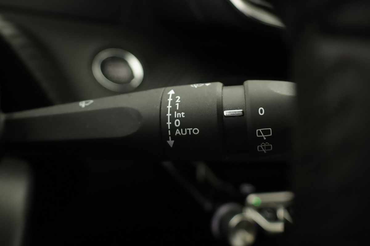peugeot-e-2008-2024-eletrico-0cc