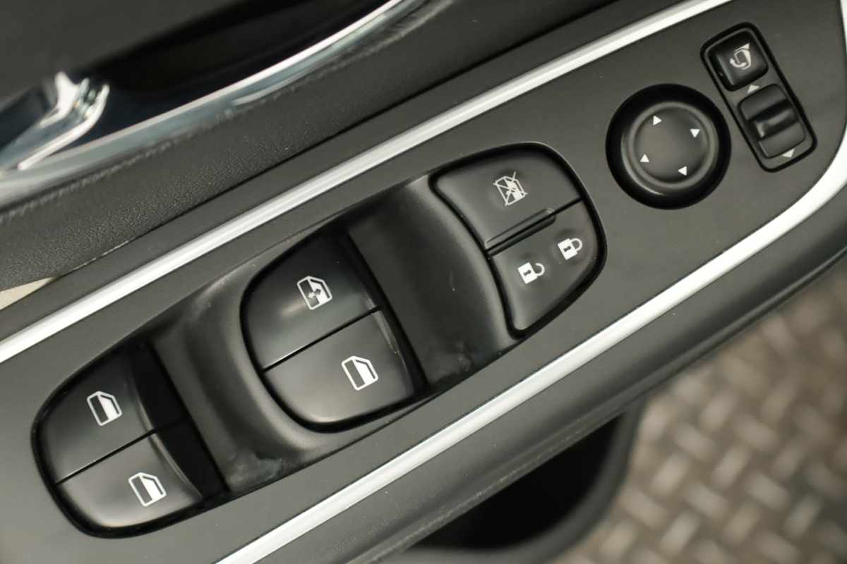 nissan-micra-2023-gasolina-999cc