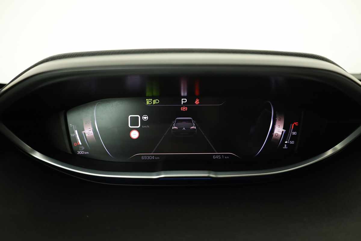 peugeot-5008-2025-diesel-1499cc