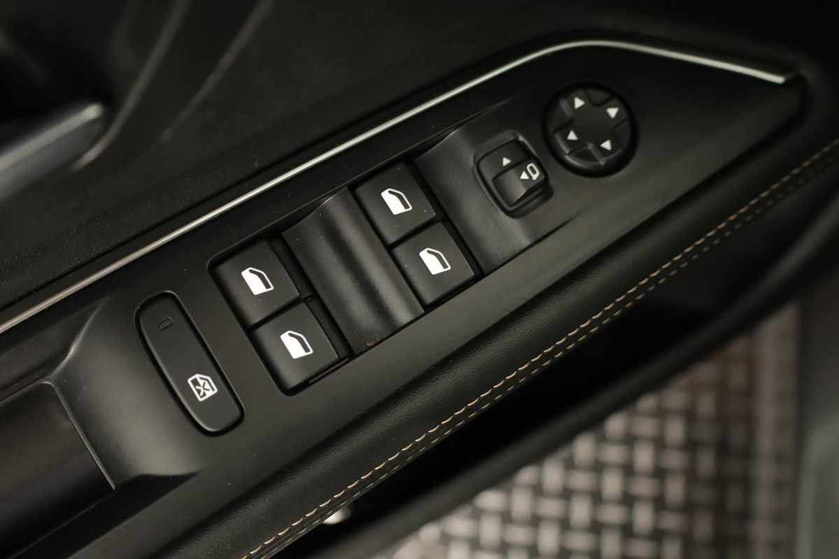peugeot-5008-2025-diesel-1499cc