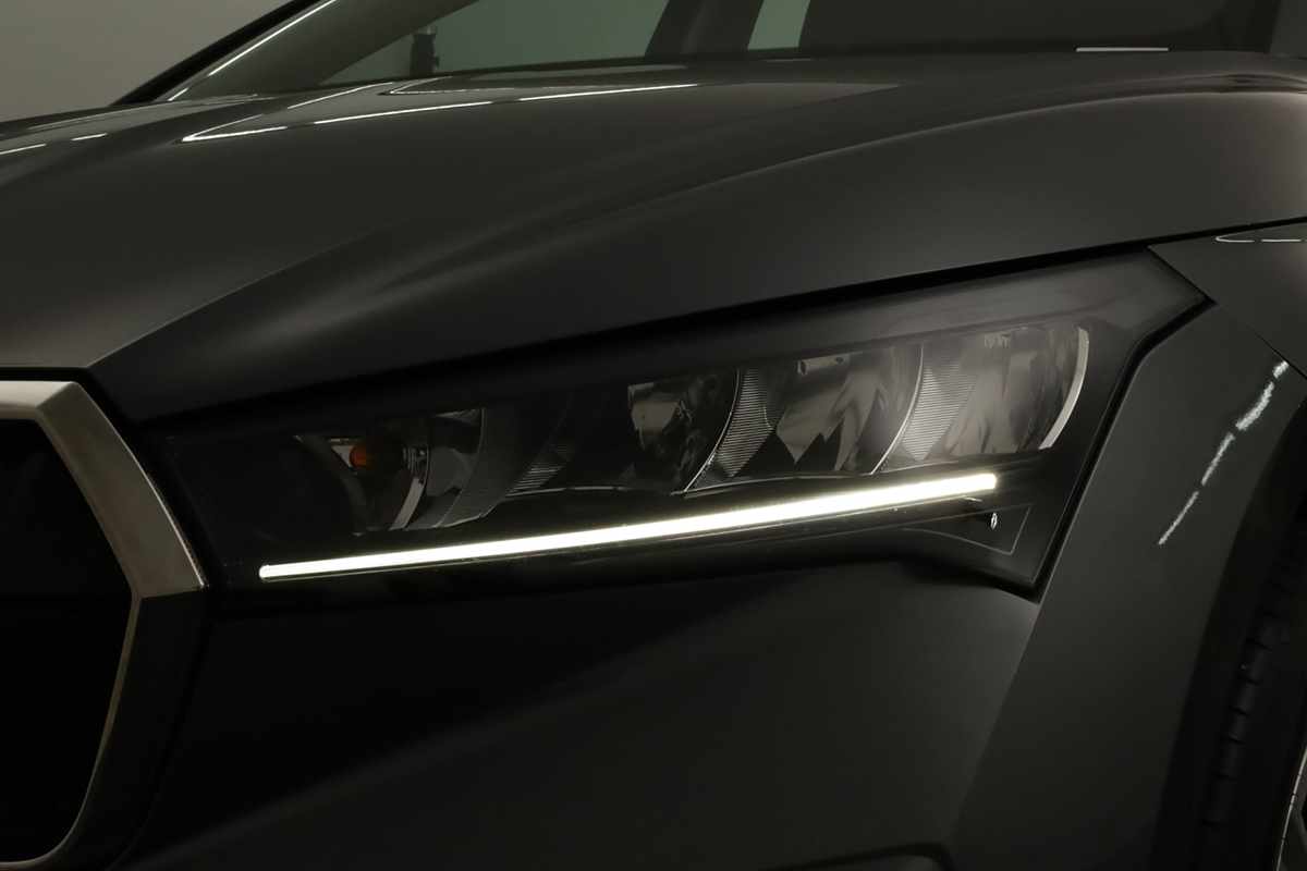 skoda-enyaq-2023-eletrico-0cc
