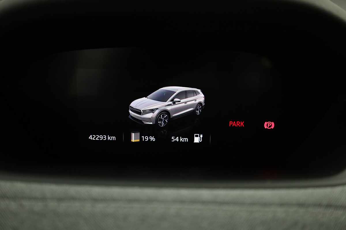 skoda-enyaq-2023-eletrico-0cc