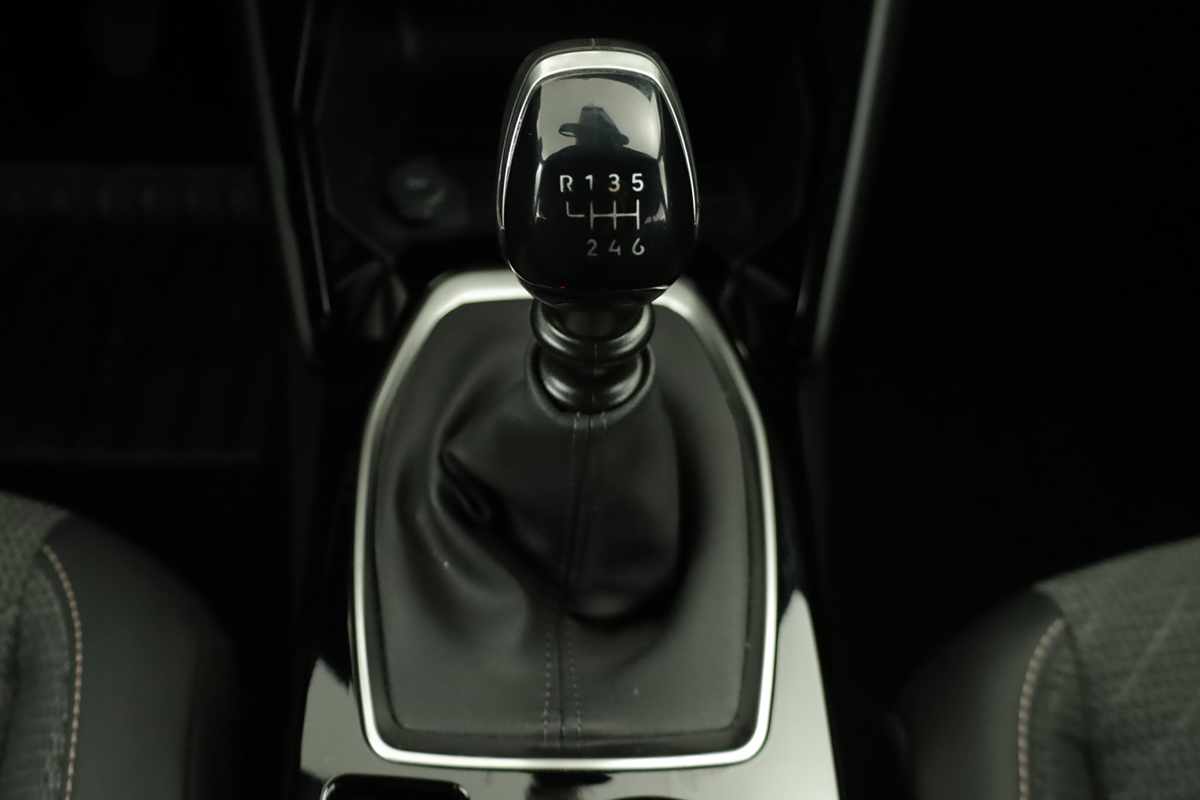 peugeot-2008-2025-gasolina-1199cc