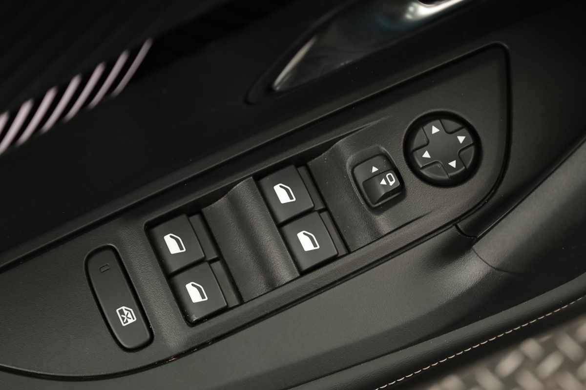 peugeot-2008-2025-gasolina-1199cc