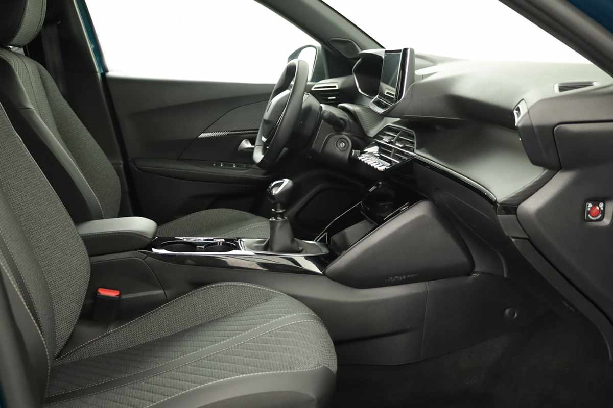 peugeot-2008-2025-gasolina-1199cc